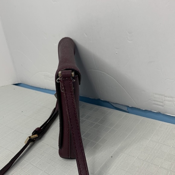 KATE SPADE Newbury Lane Sally Crossbody leather bag mulled wine - Picture 2 of 9